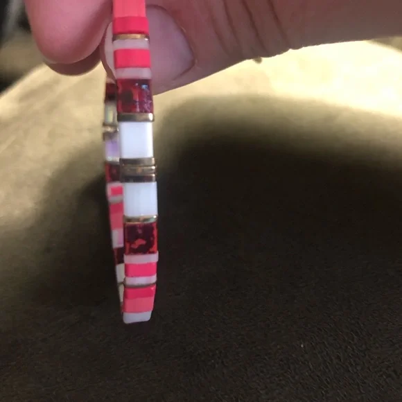 Stella & Dot Red and Pink Beaded Bracelet - Picture 2 of 7